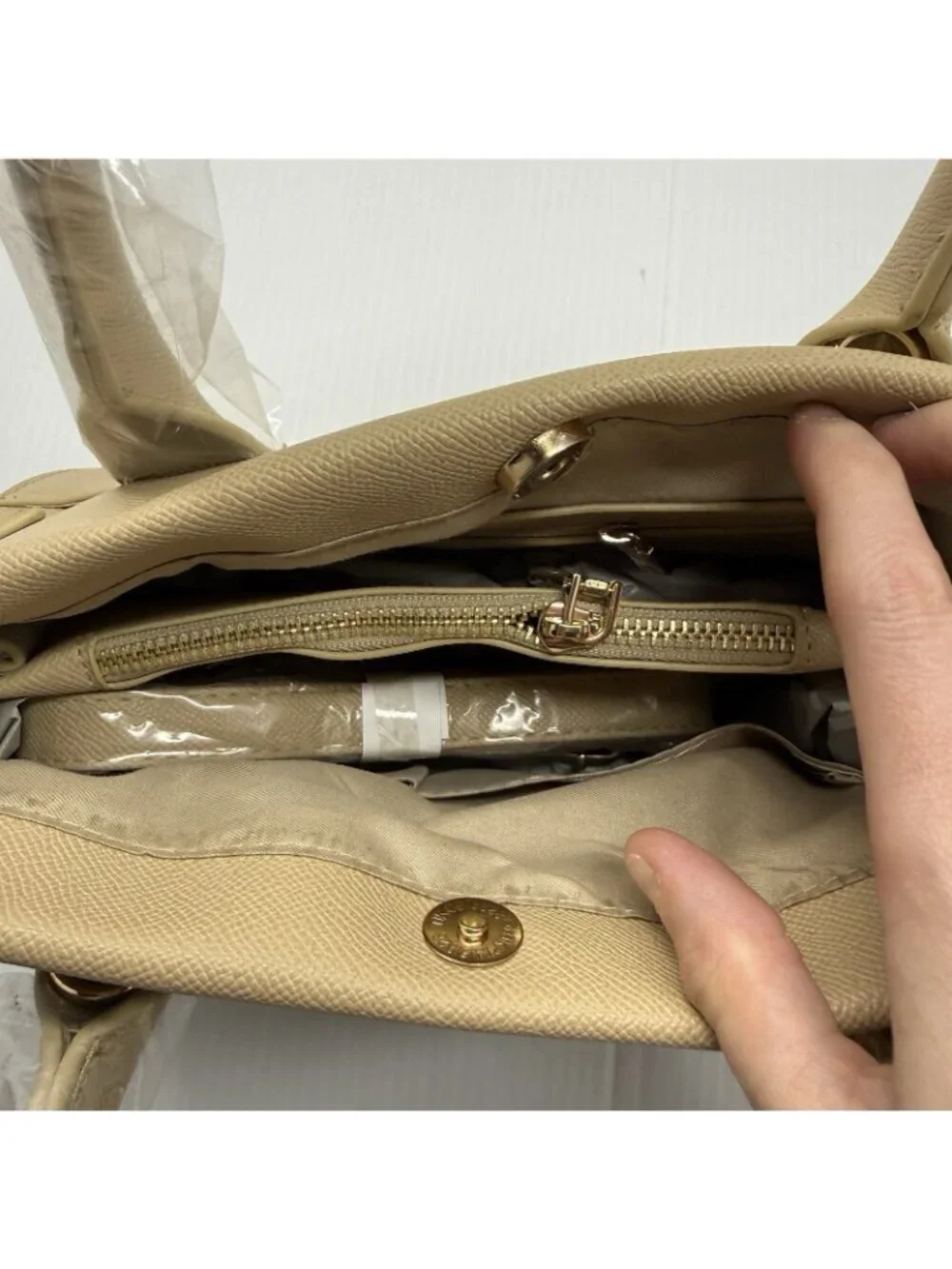Bebe Evie Satchel NWT Beige Saffiano Gold Turn Lock Crossbody Handbag Work
